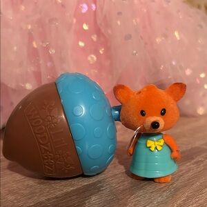 Li’l Woodzeez Orange and Blue Acorn Playset